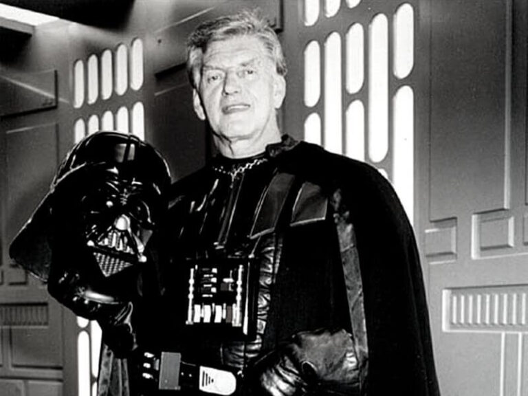 david prowse berperan sebagai darth vader sebelum meninggal dunia