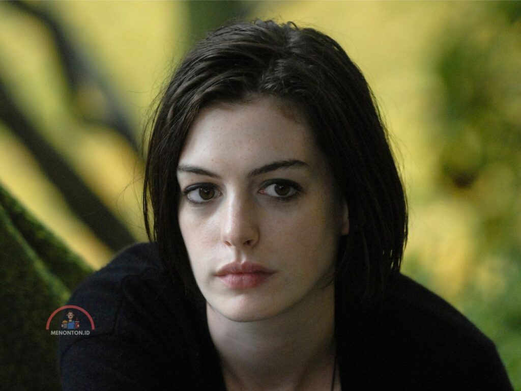 film anne hathaway rachel getting married - menonton.id (7)