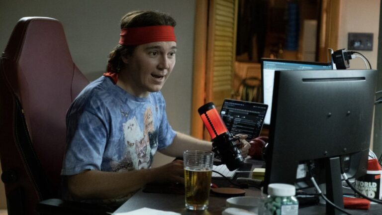Review Dumb Money (2023): Drama Pasar Saham Penuh Meme