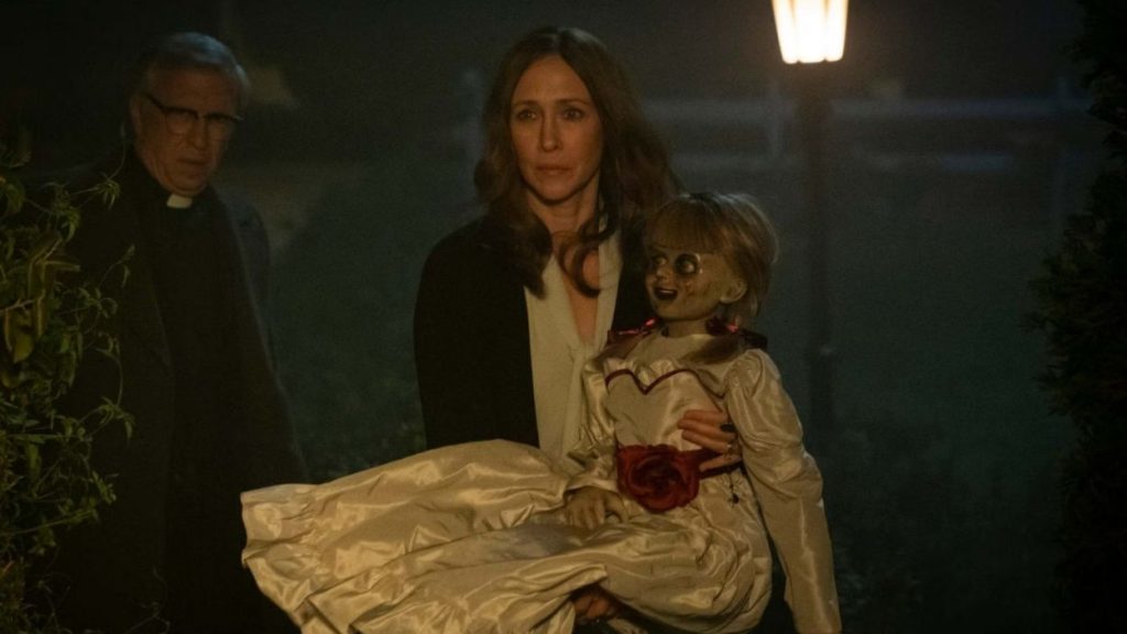 annabelle comes home - Menonton.id (3)